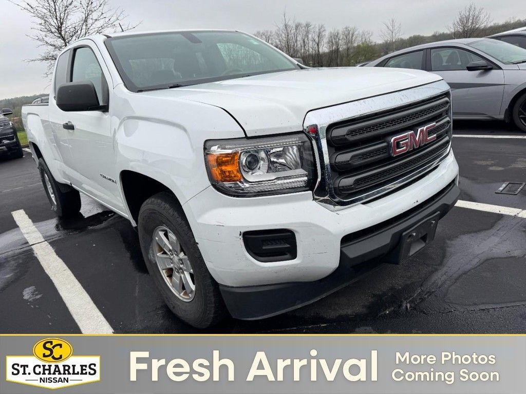 Summit White 2018 GMC Canyon Extended Cab LB RWD Pickup Truck 4X2 6-Speed Manual