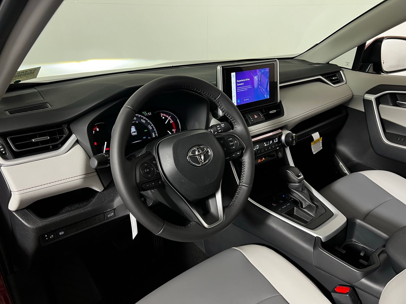 2025 Toyota RAV4 XLE Premium 9