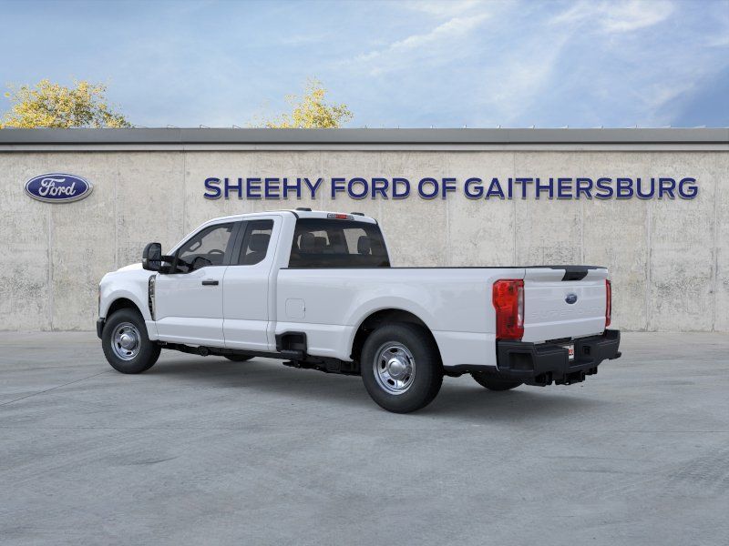 New 2026 Oxford White Ford XL image 5