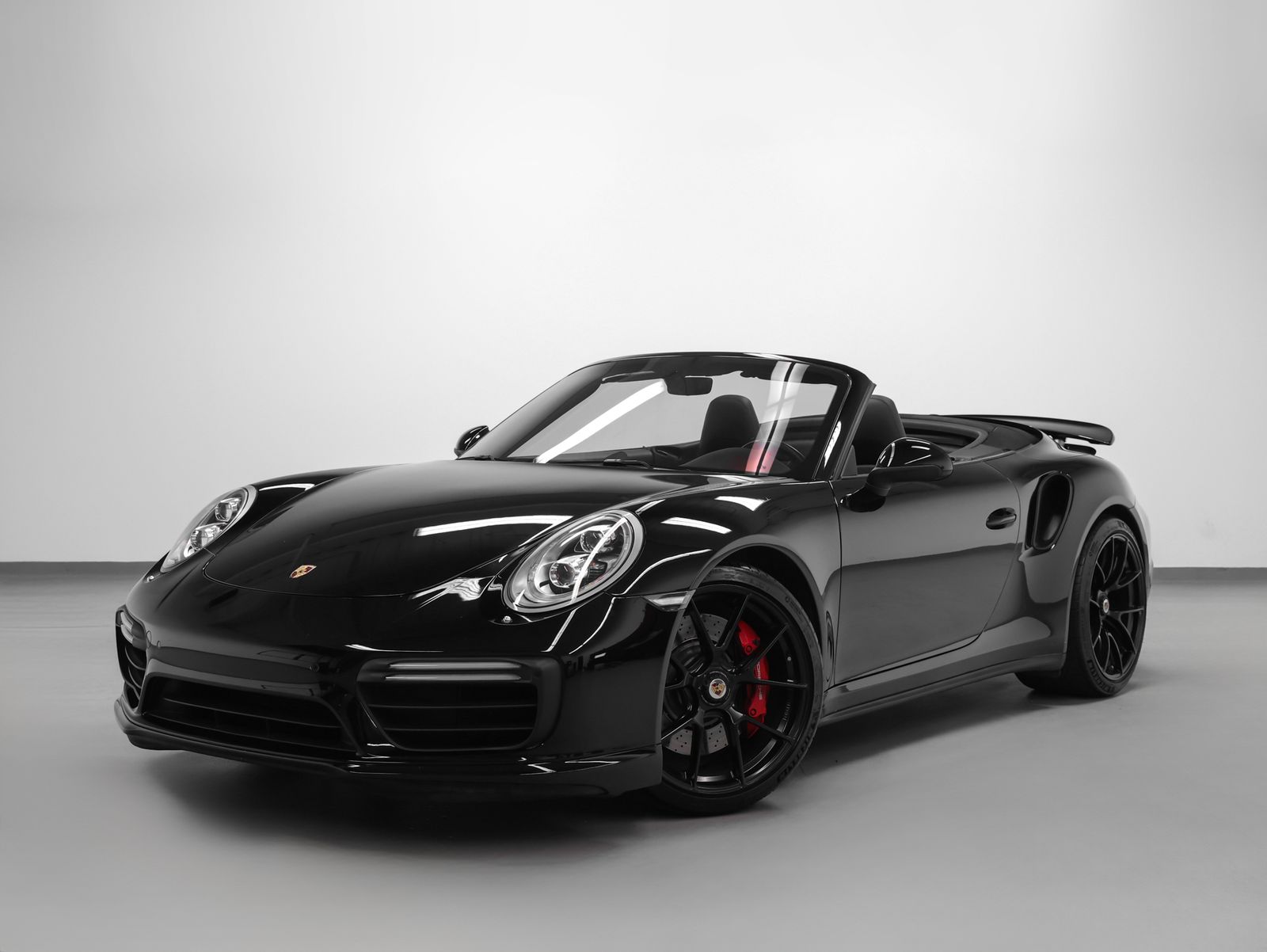 2018 Porsche 911 Negro Descapotable Tracción en las cuatro ruedas 7 velocidades Automática