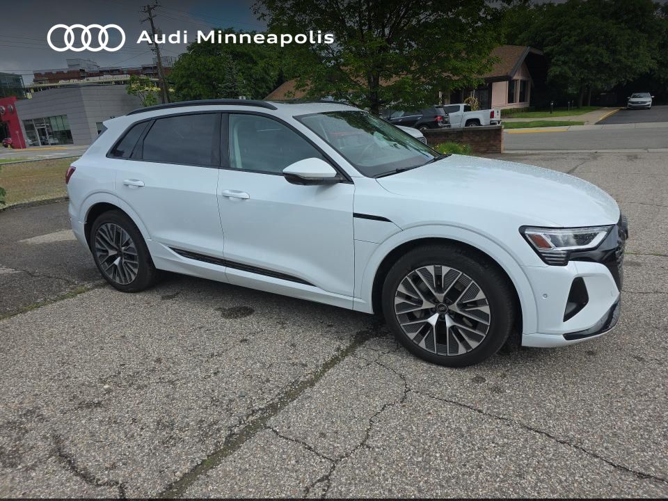 Glacier White Metallic 2024 Audi Q8 e-tron SUV / Crossover All-Wheel Drive Automatic