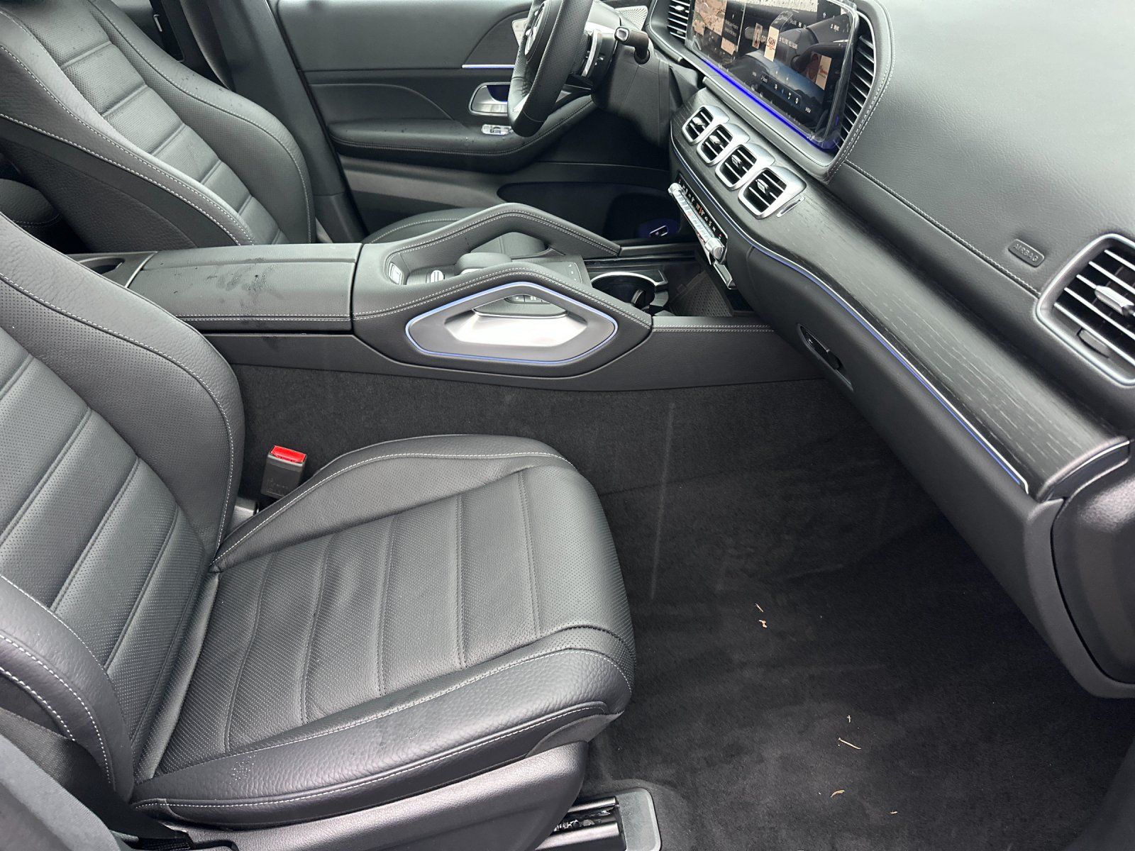 new 2026 Mercedes-Benz GLS car