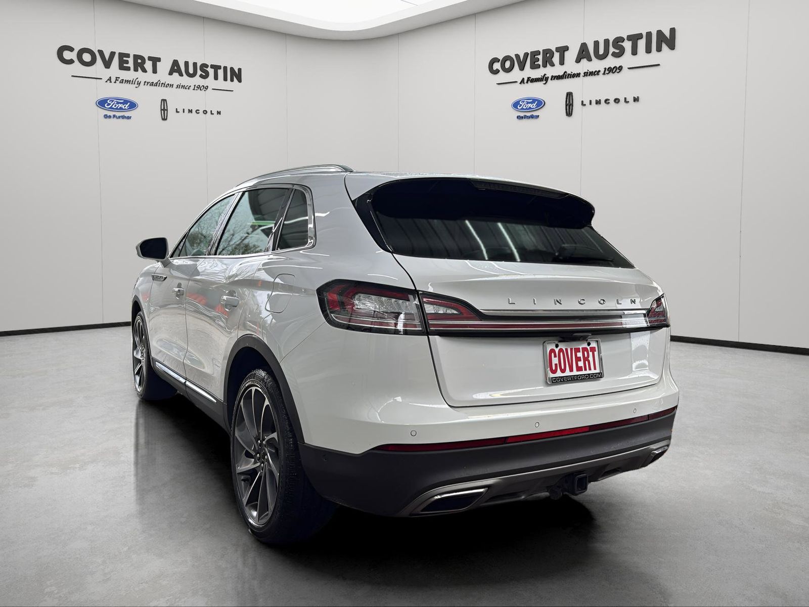 Used Car 2022 Lincoln Nautilus  Reserve For Sale Under $40,000 In Austin, Texas