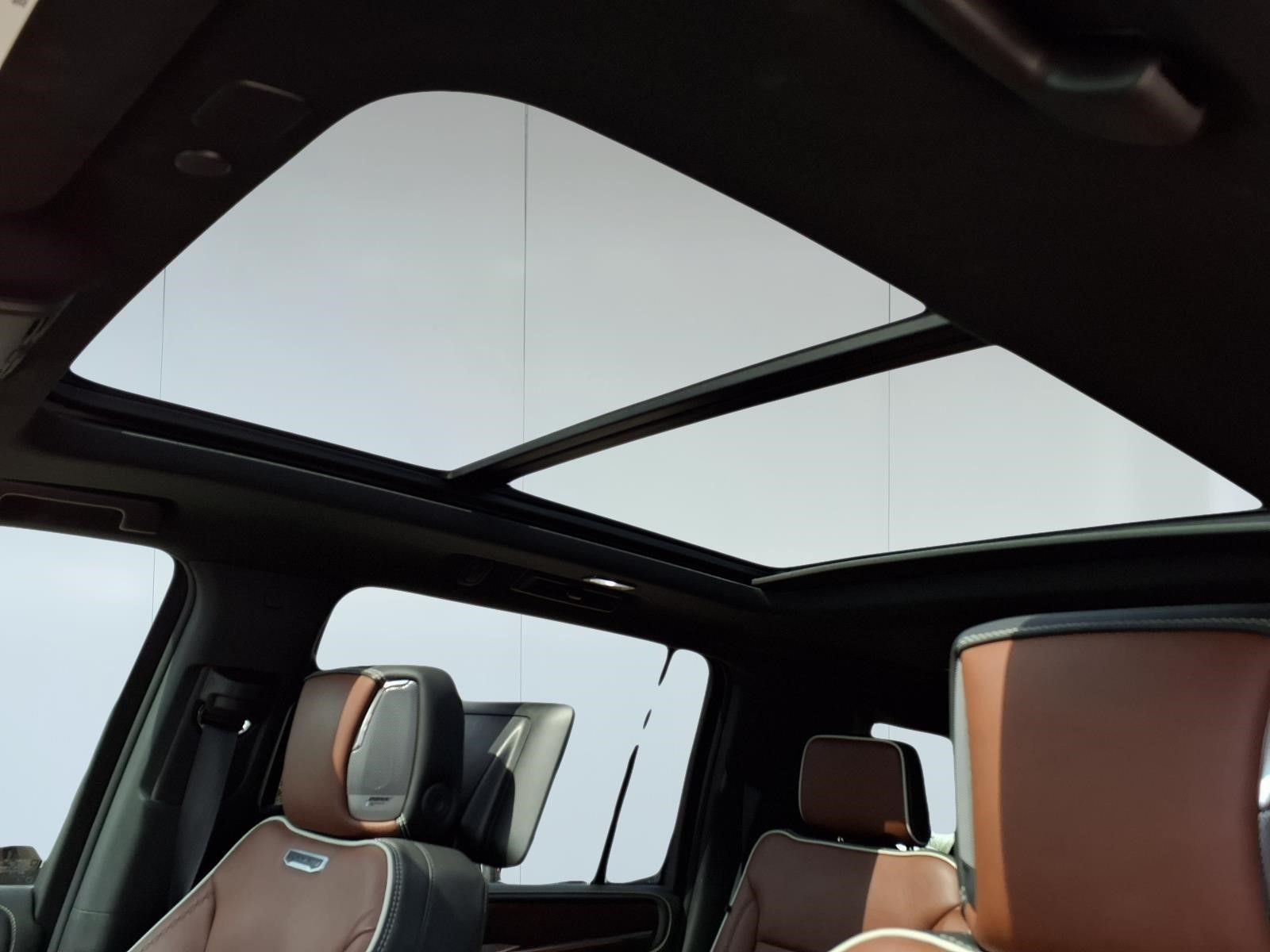 2024 GMC Yukon XL Denali Ultimate White at River Oaks CDJR
