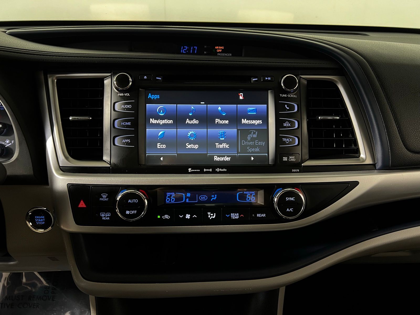 2017 Toyota Highlander XLE 18