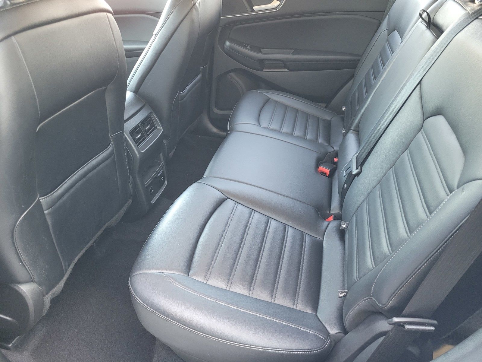 Used 2023 White Ford SEL image 10