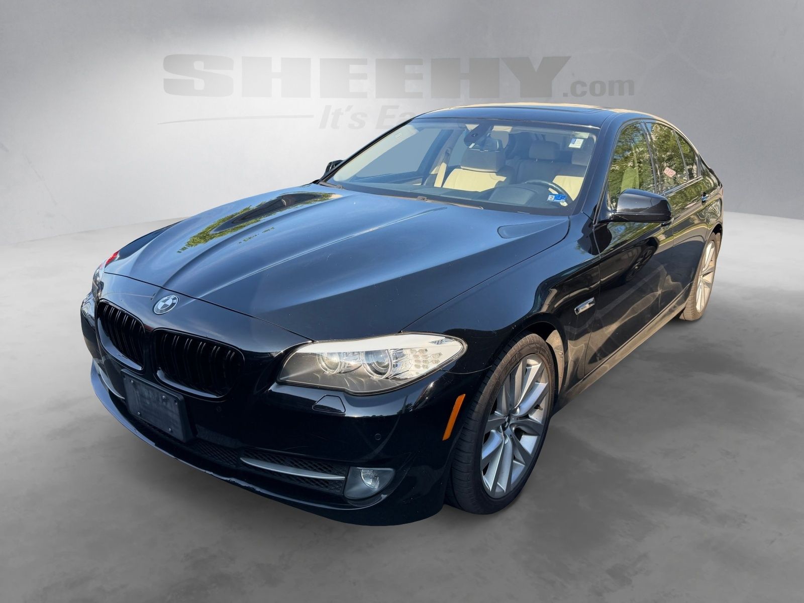 Used 2011 Black BMW 535i image 3