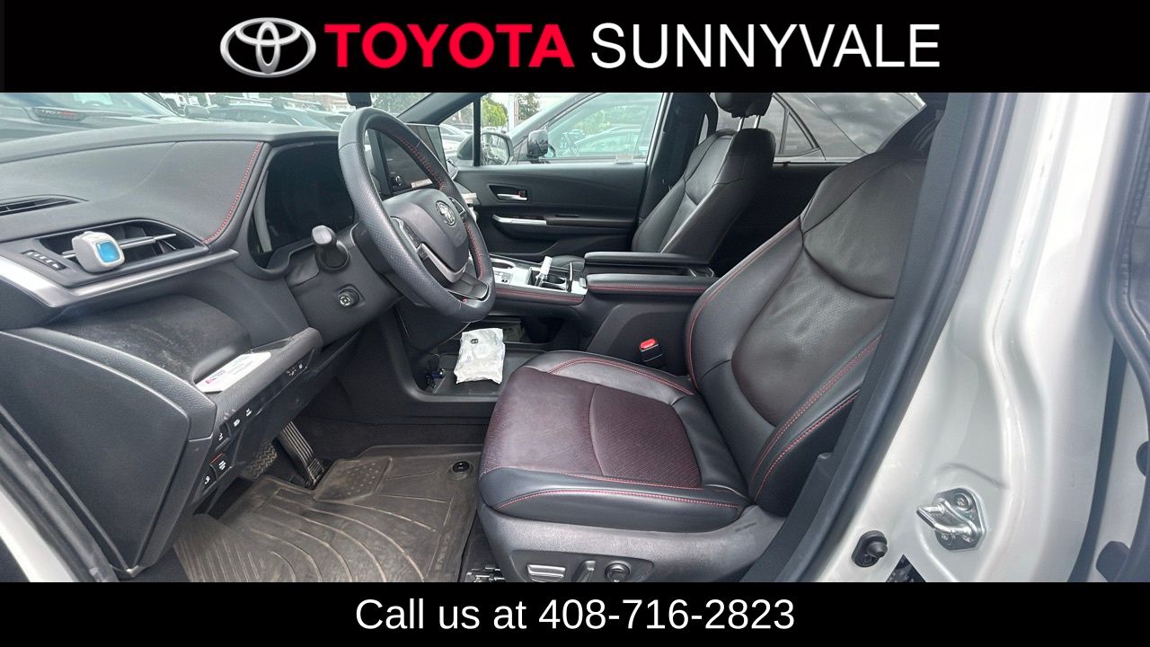 Used 2025 Toyota Sienna Van