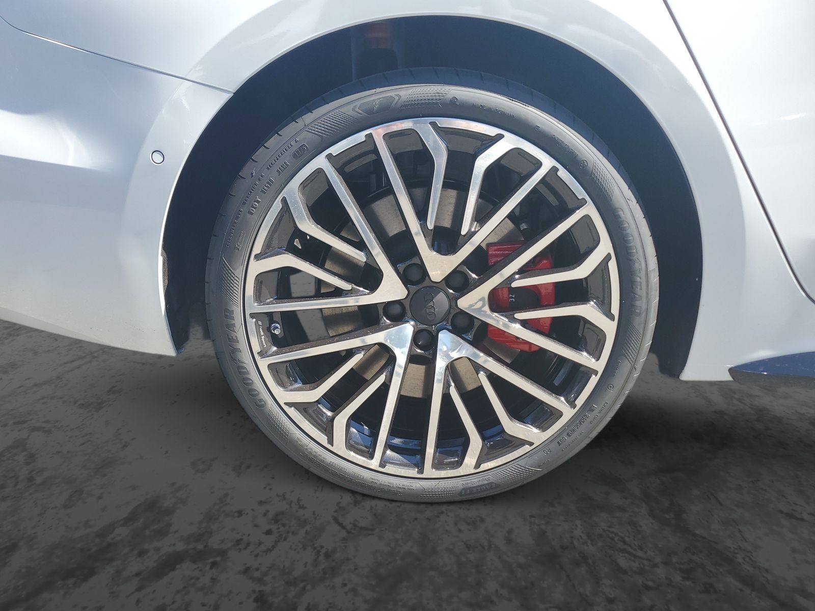 Vehicle photo