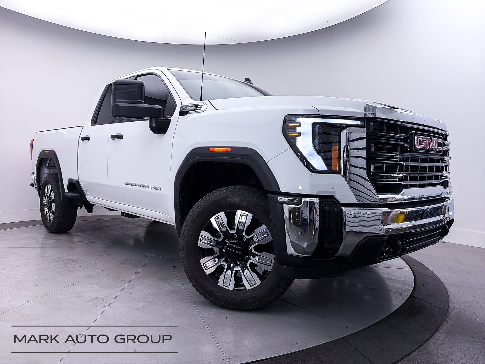 2025 GMC Sierra 2500HD Pro