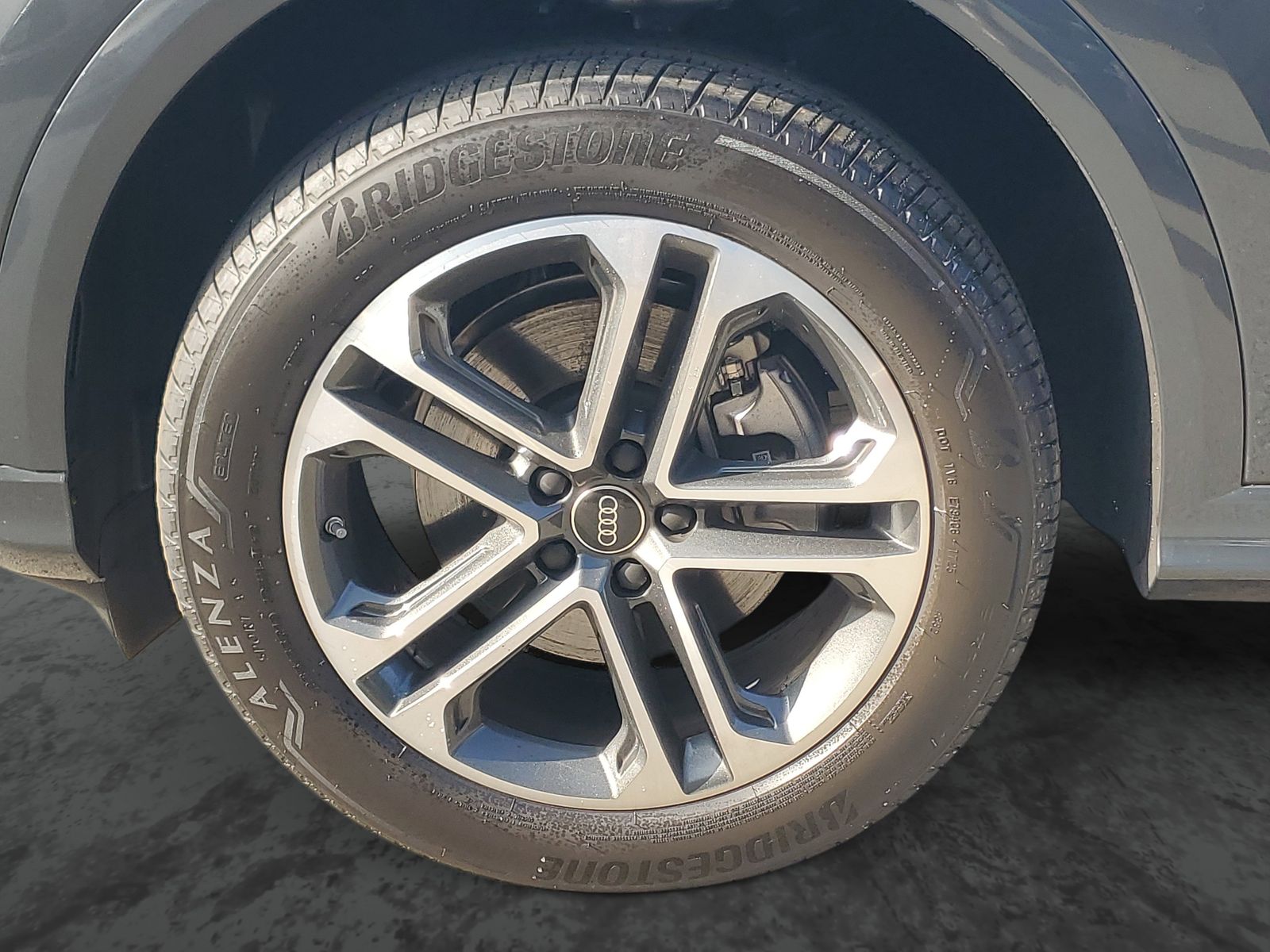 Vehicle photo