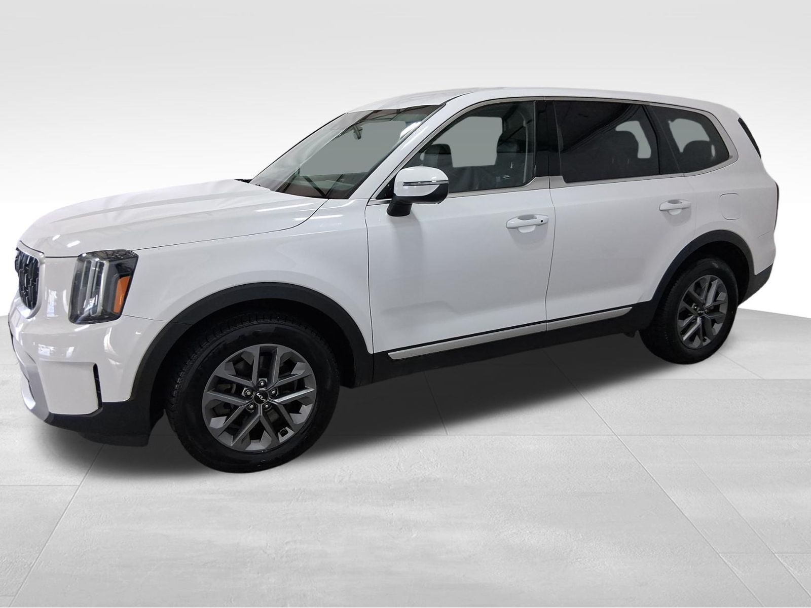 Used Car 2025 Kia Telluride  Lx For Sale Under $35,000 In Austin, Texas