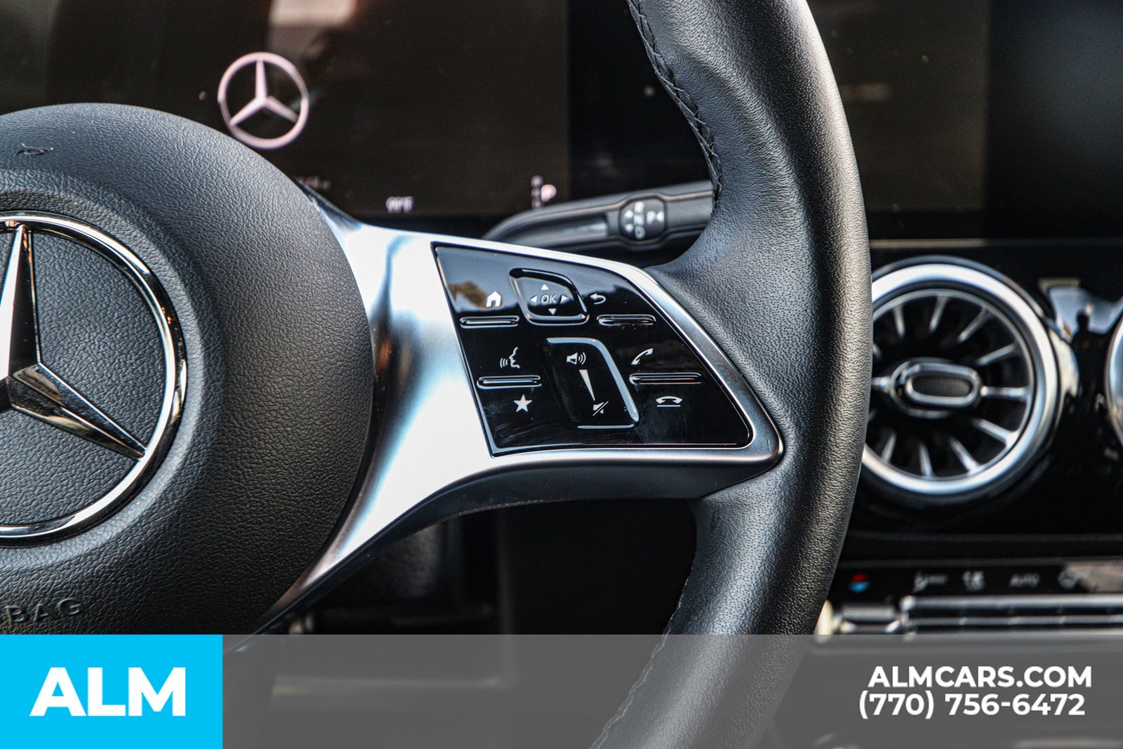 2025 Mercedes Benz GLA 250 photo 30