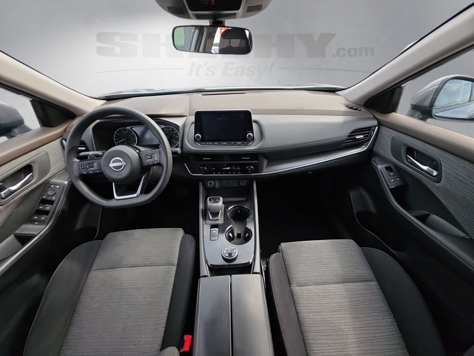 Used 2023 Gray Nissan SV image 3