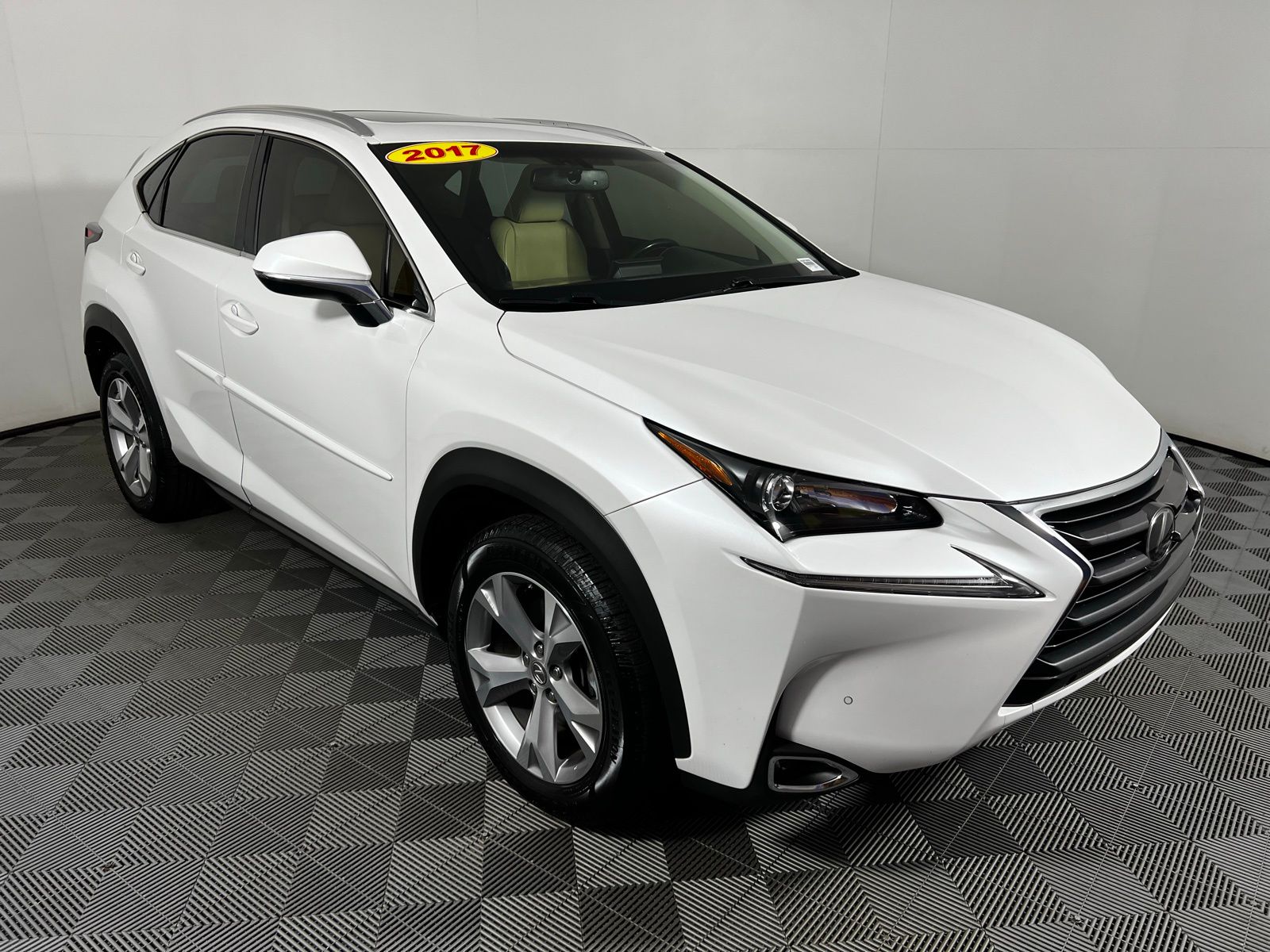 2016 Lexus NX 200t 3