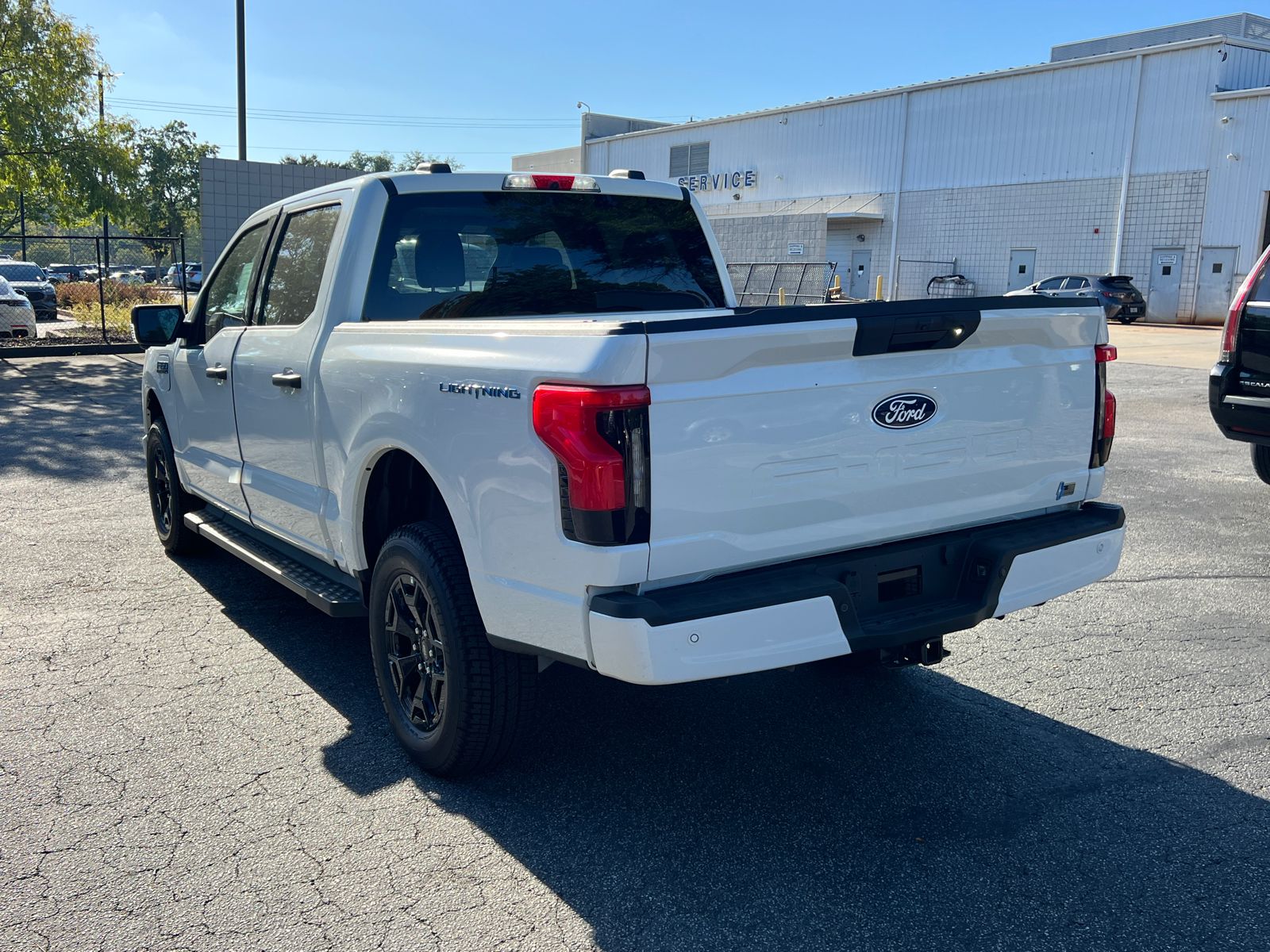 2025 Ford F-150 Lightning XLT photo 4