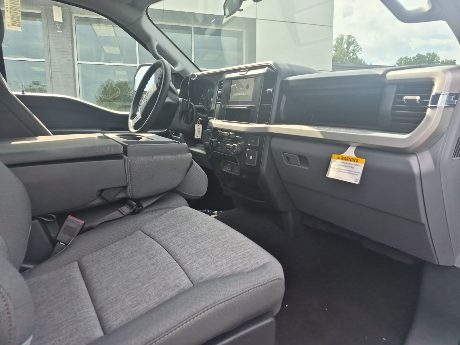 New 2026 Oxford White Ford XL image 13