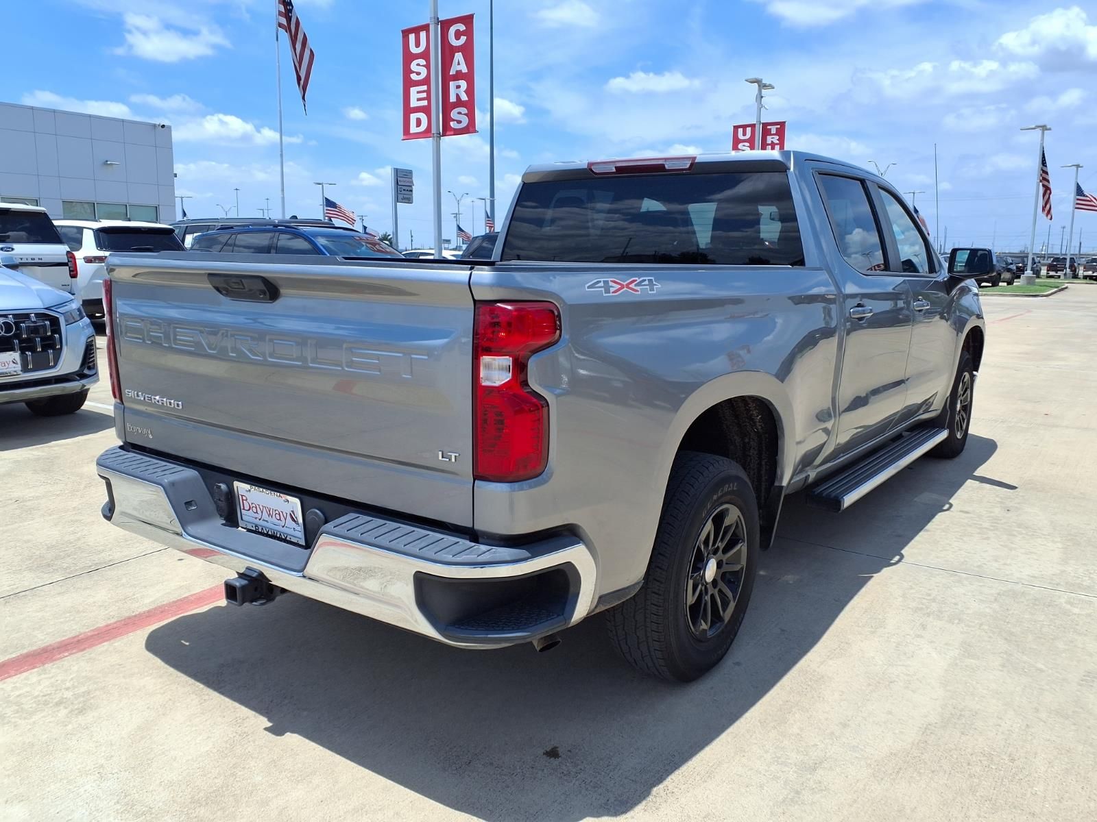 2023 Chevrolet Silverado 1500 LT - 4
