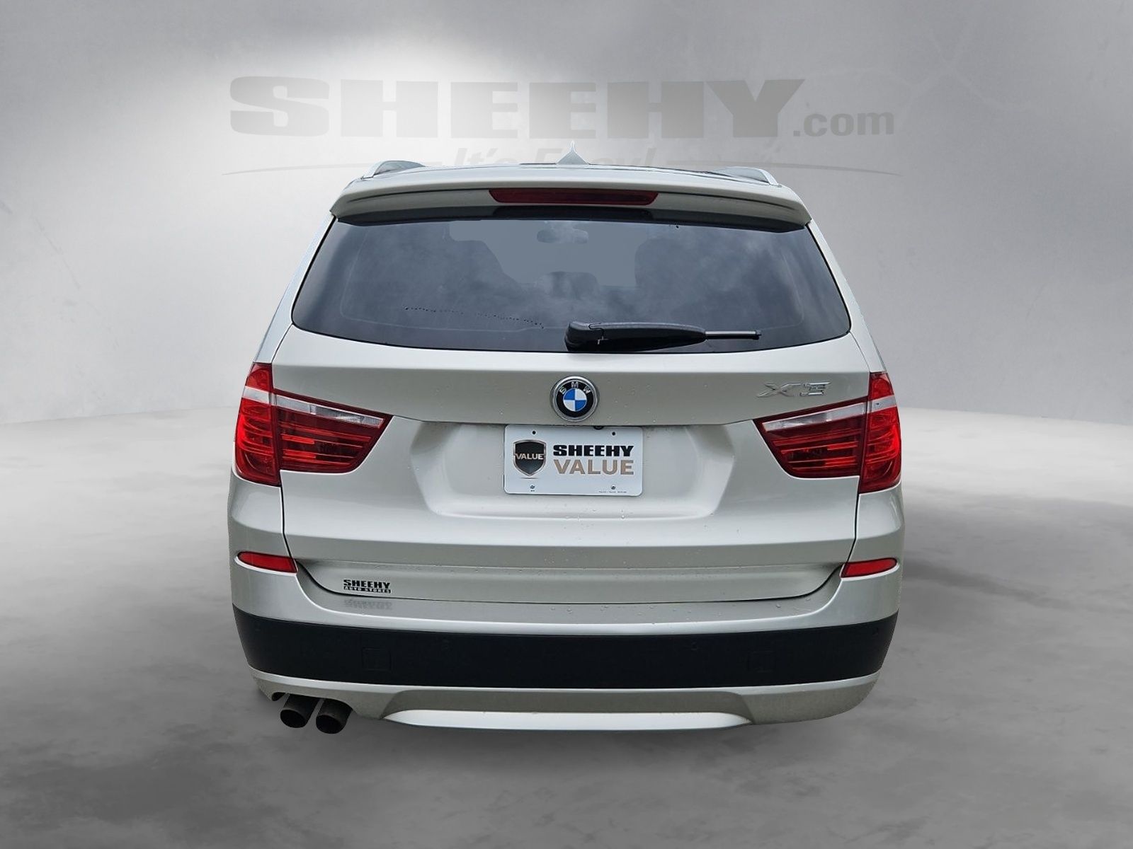 Used 2011 Silver BMW xDrive28i image 13