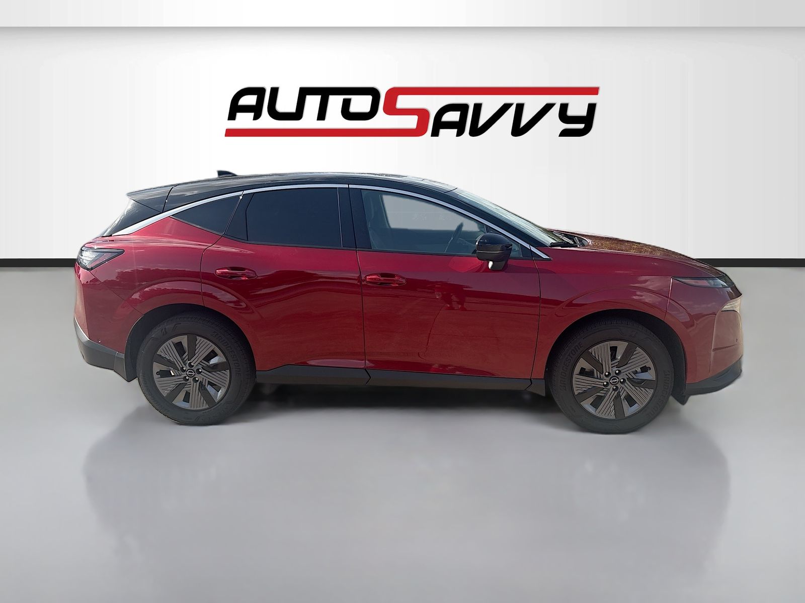 Used 2025 Red Nissan SL image 8