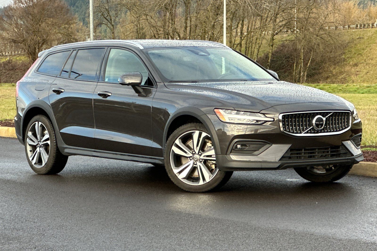 2025 Volvo V60 Cross Country B5 Plus AWD