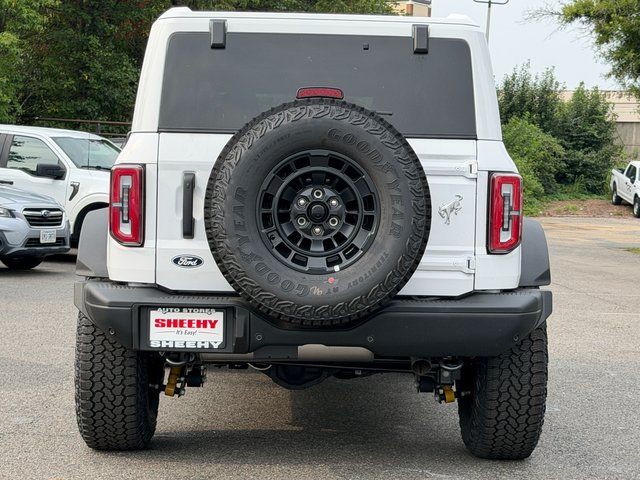 New 2026 Oxford White Ford Badlands image 5