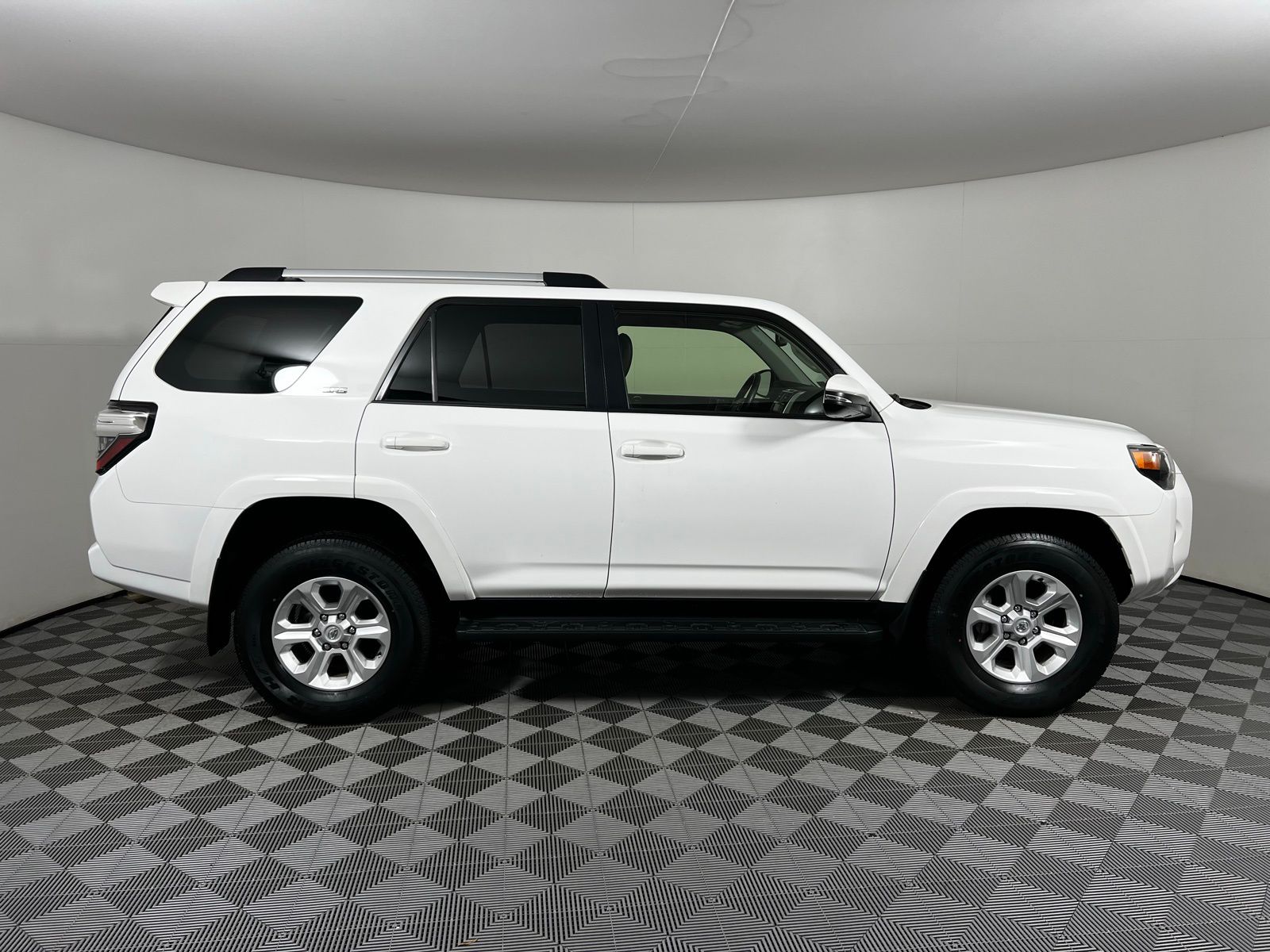 2023 Toyota 4Runner SR5 4