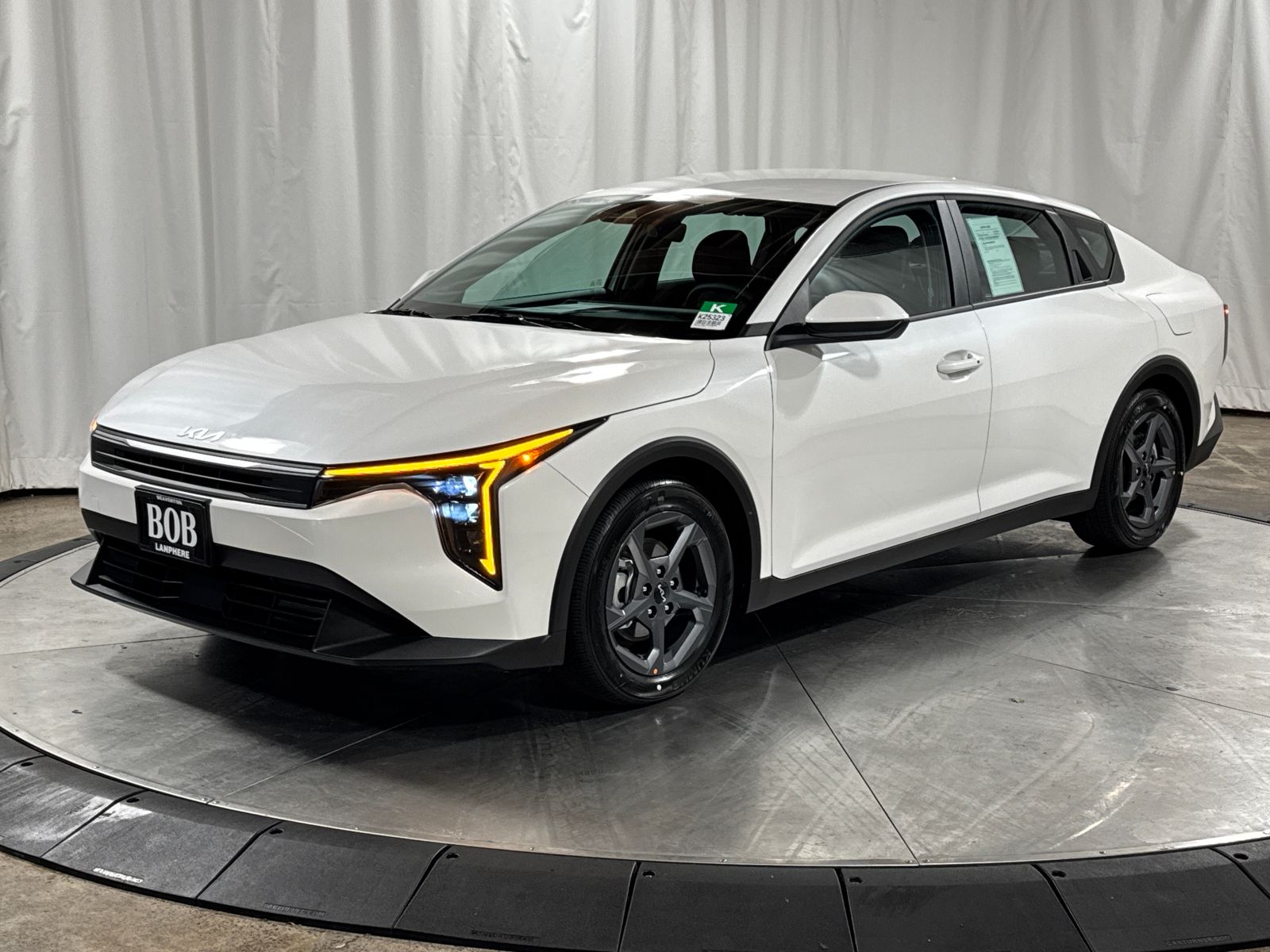 Snow White Pearl 2025 Kia K4 LXS FWD Sedan Front-Wheel Drive Continuously Variable Transmission