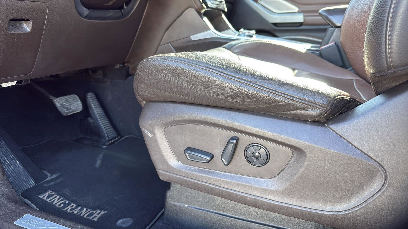 Used Car 2021 Ford Explorer  King Ranch For Sale Under $30,000 In Austin, Texas