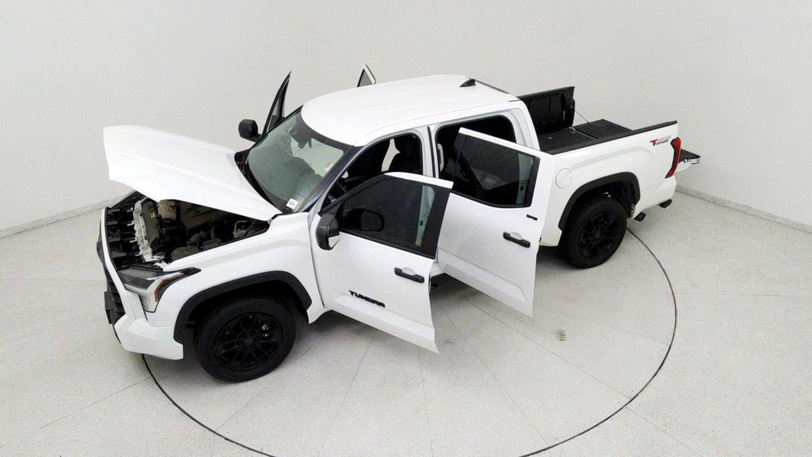Used 2023 White Toyota SR5 image 22