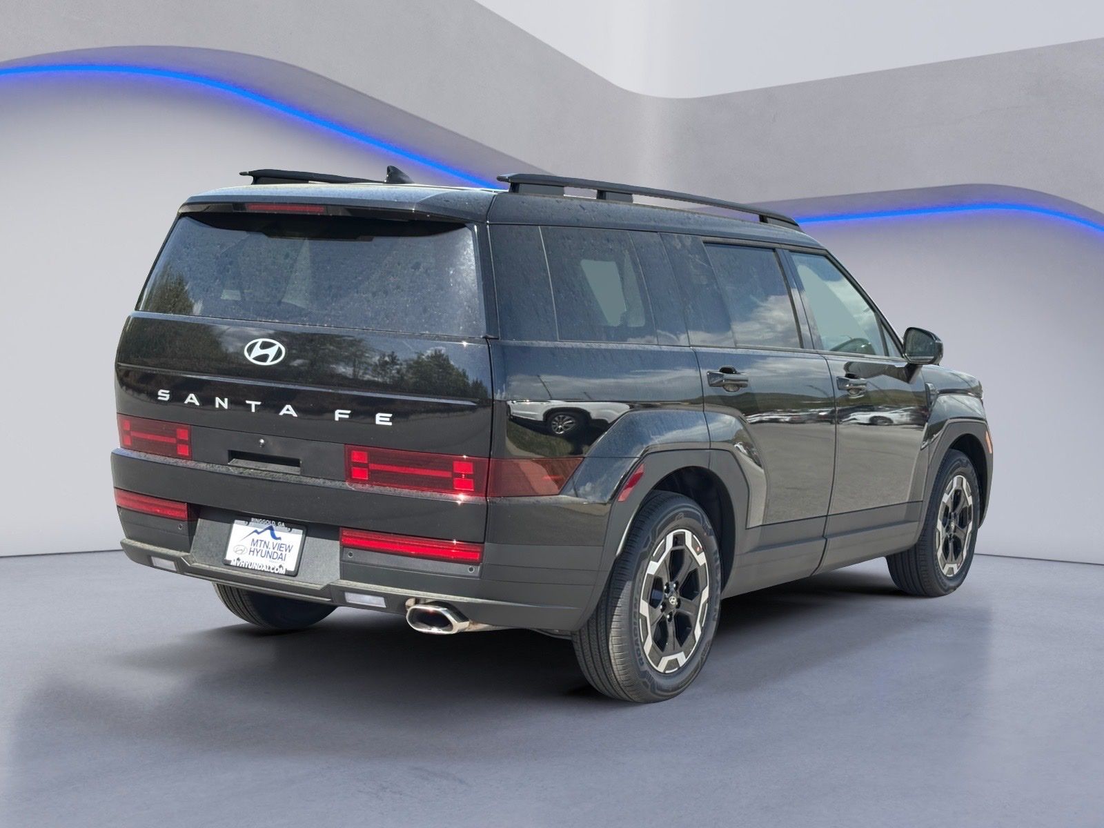 View vehicle photo 7