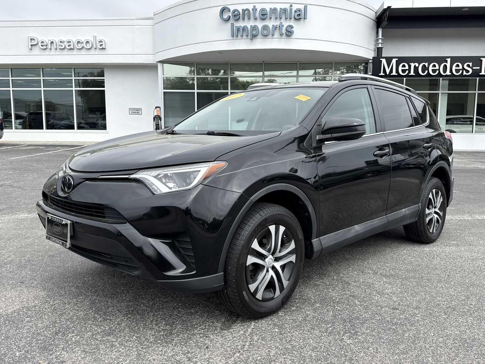 2017 Toyota RAV4 LE AWD