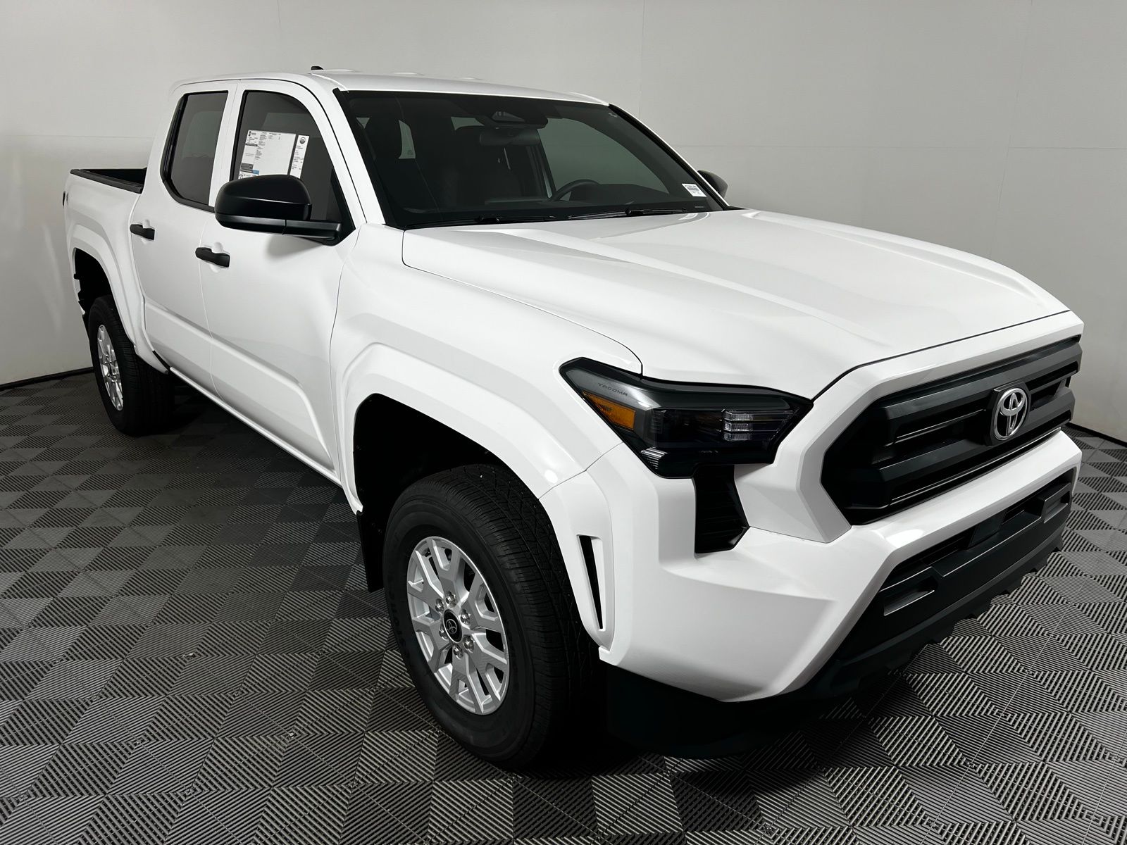 2024 Toyota Tacoma SR 3