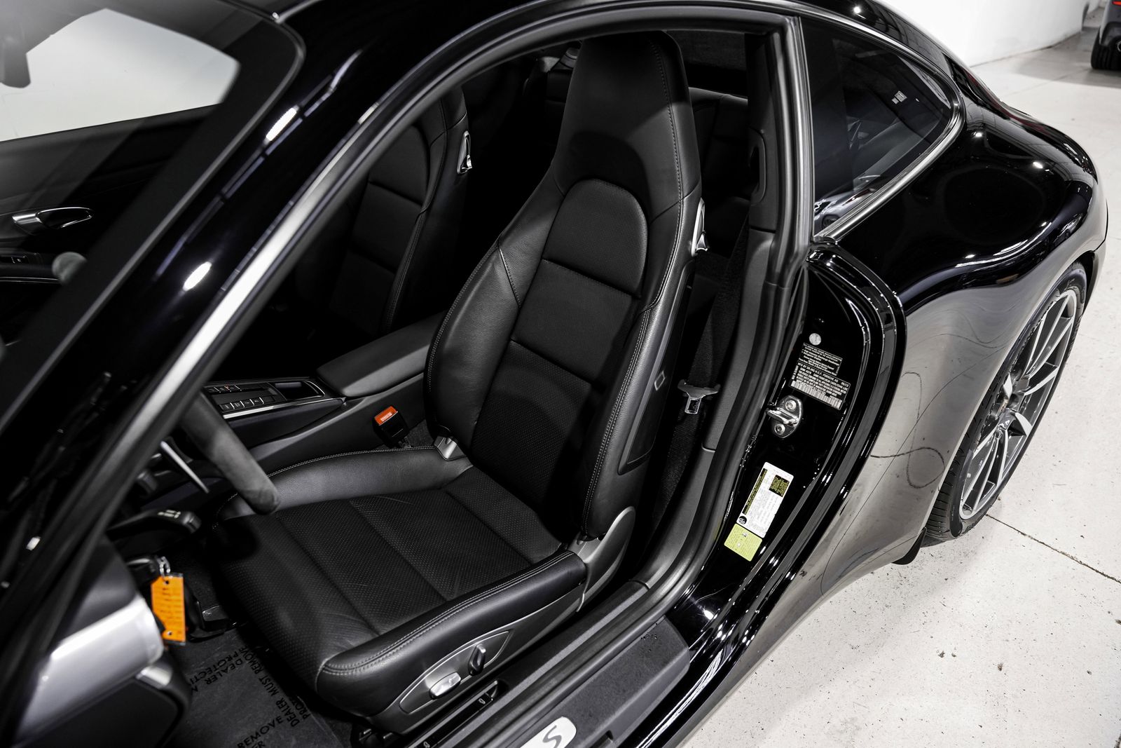 2014 Porsche 911 Carrera S — photo 18