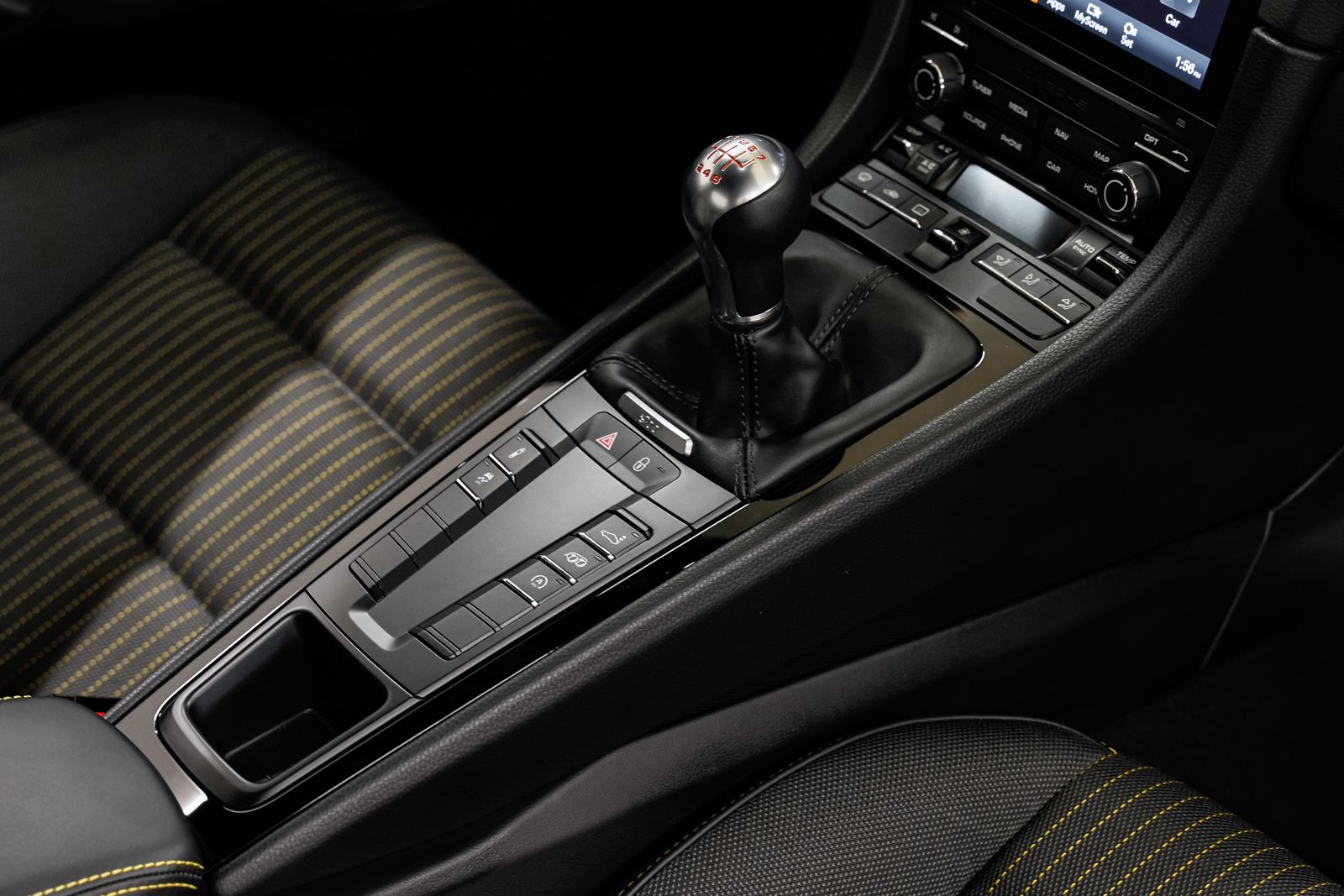 2018 Porsche 911 Carrera T — photo 30