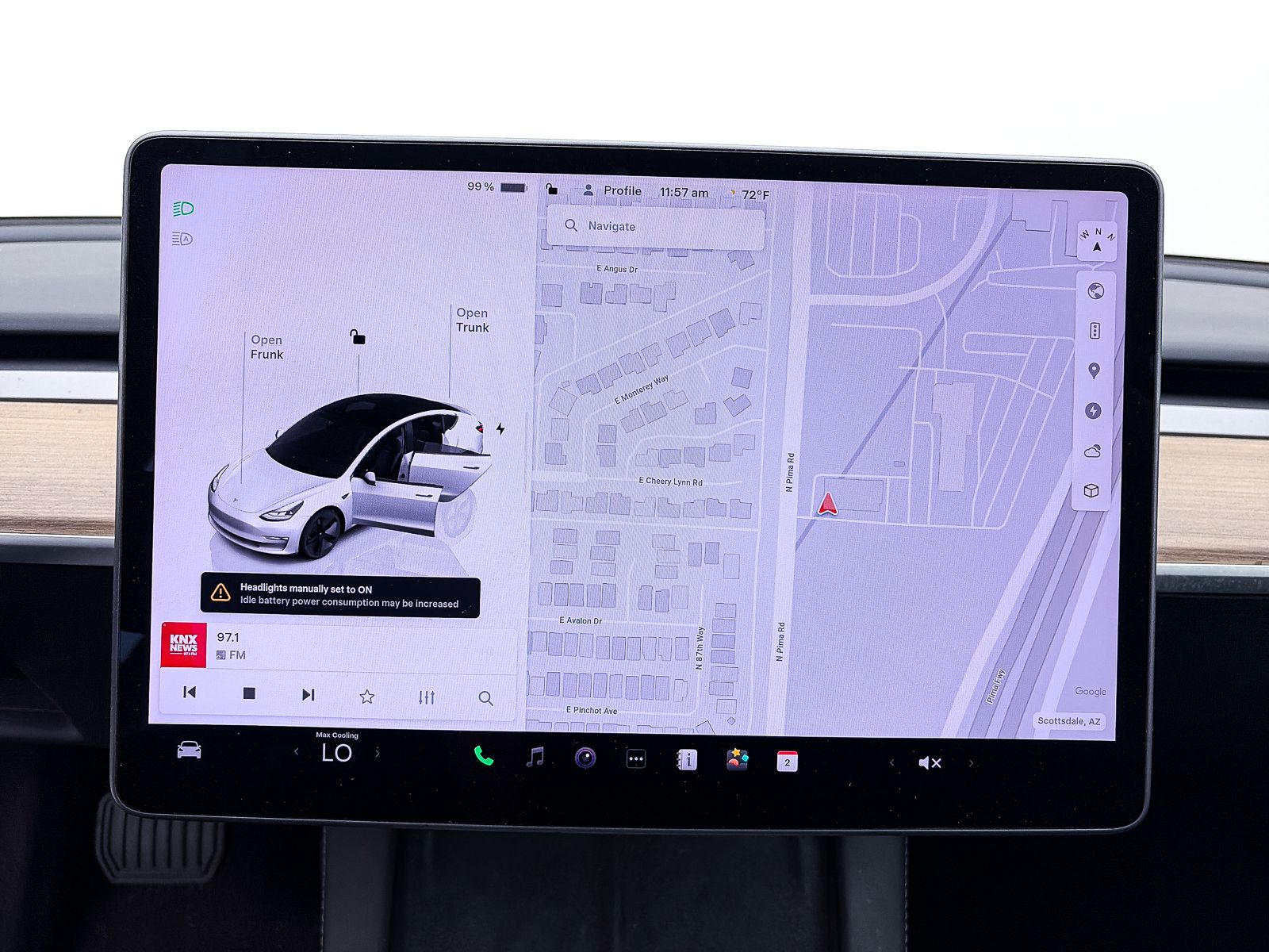 View vehicle photo 4