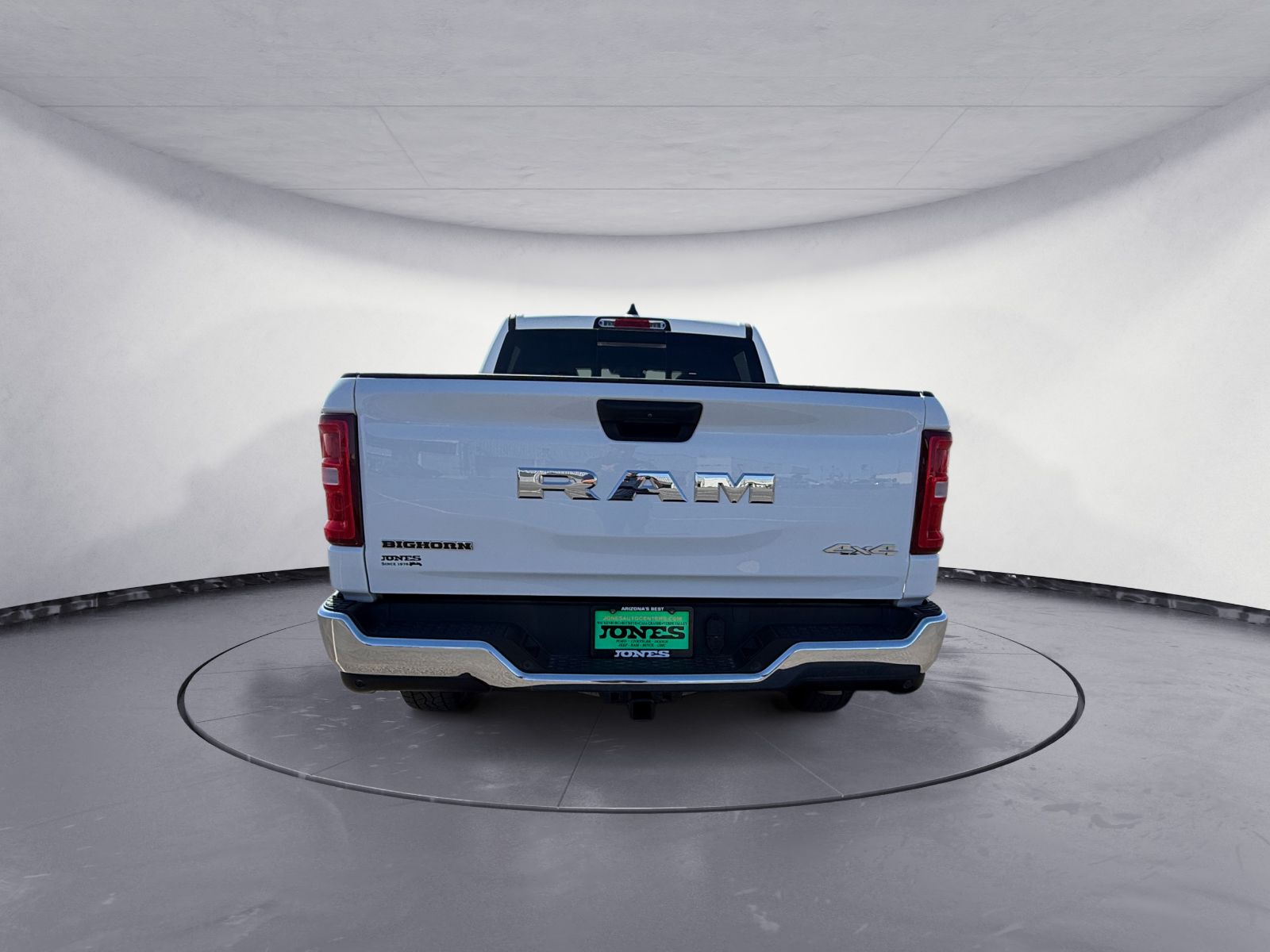 View vehicle photo 4