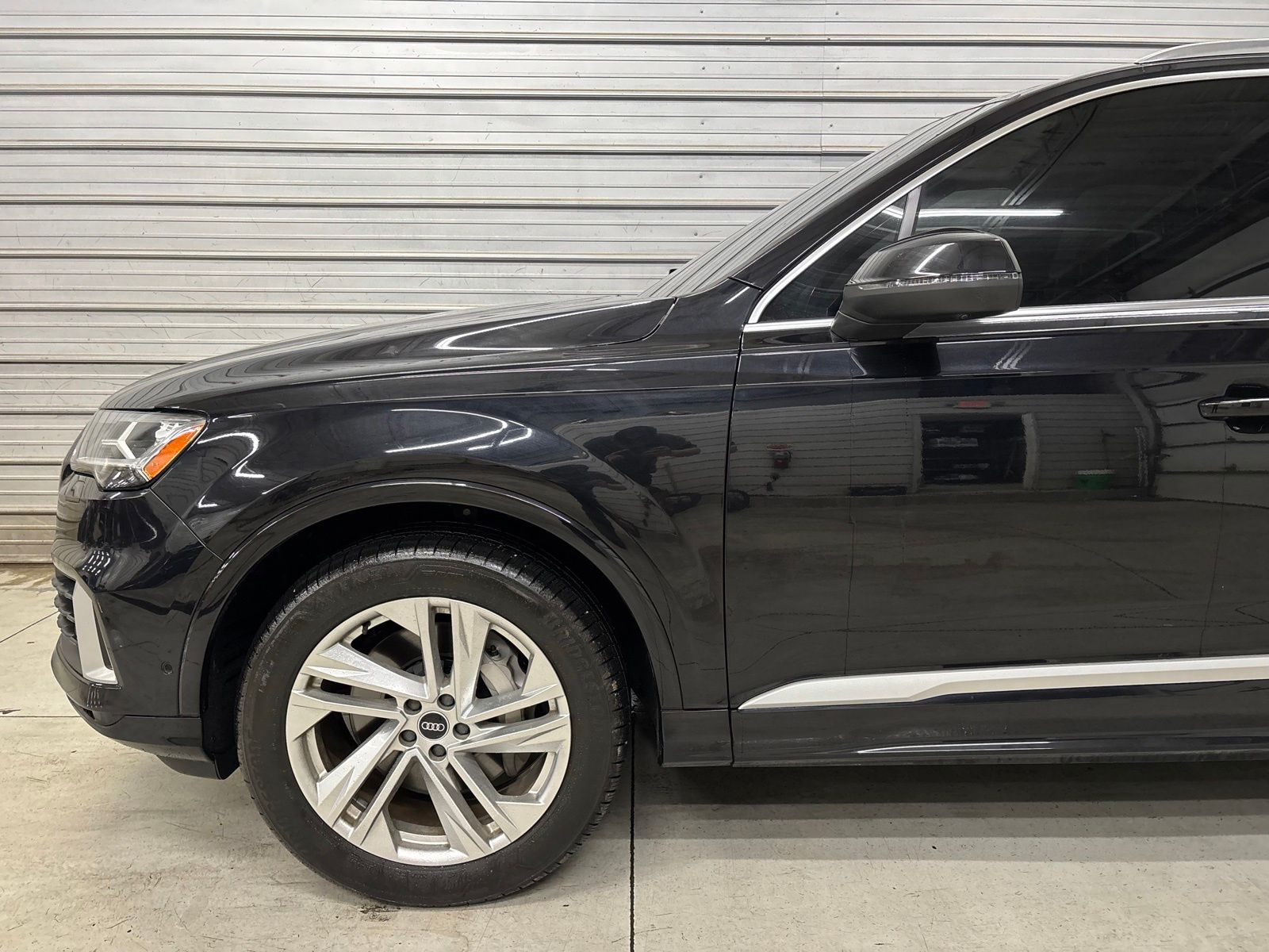 2021 Audi Q7 55 Premium Plus - Image 3