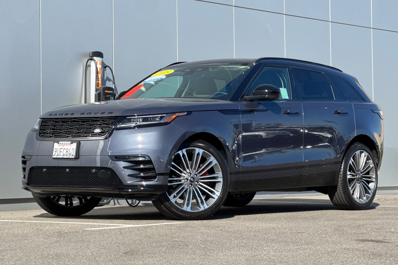 2025 Land Rover Range Rover Velar P250 Dynamic SE AWD