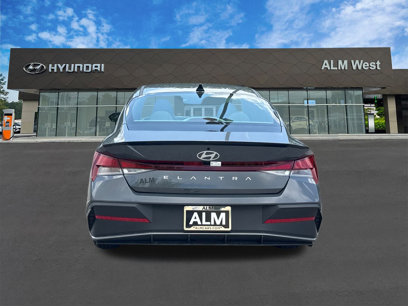 Certified Used 2025 Gray Hyundai SEL Sport image 6