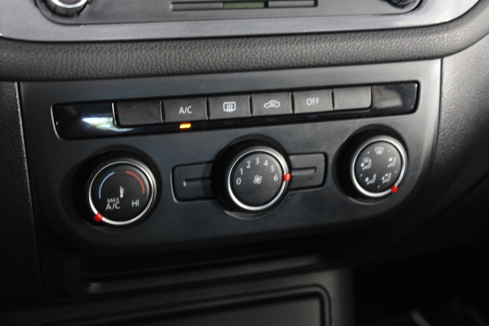 Used 2015 Gray Volkswagen S image 23