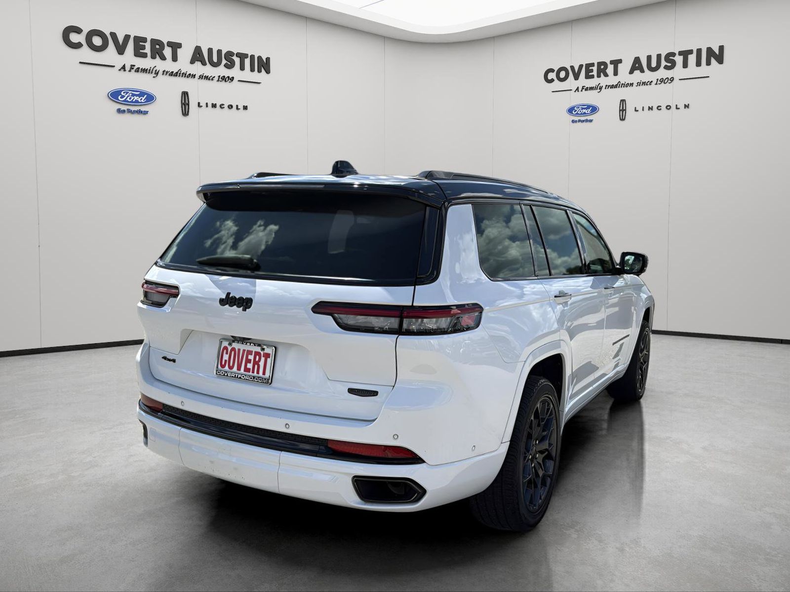 Used Car 2023 Jeep Grand Cherokee L  Summit For Sale Under $50,000 In Austin, Texas