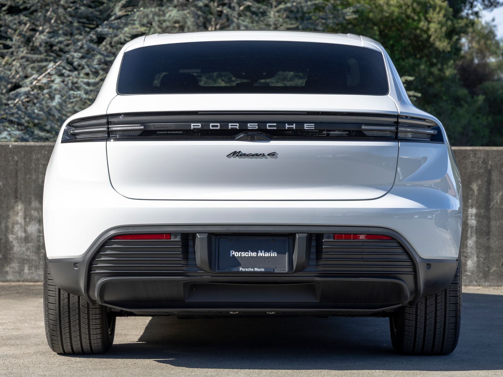 2025 Porsche Macan Base - Photo 10