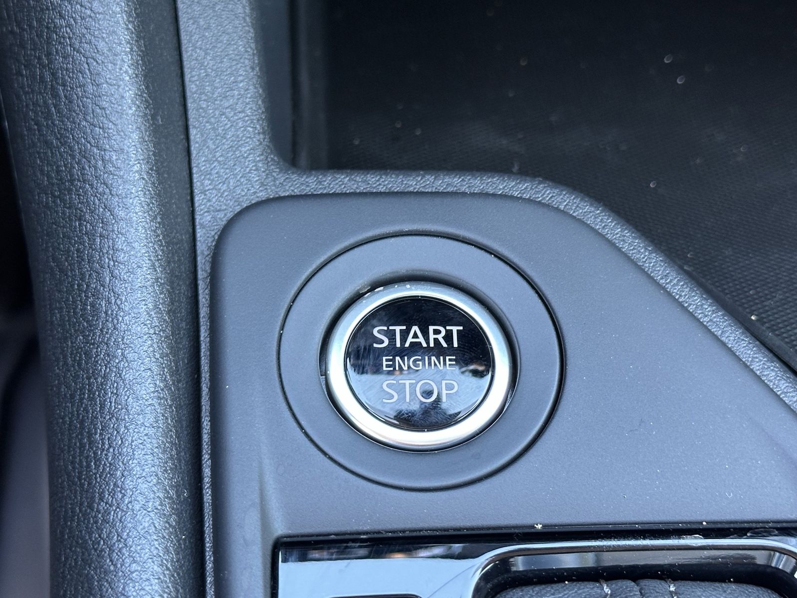 2025 Nissan Sentra S photo 4