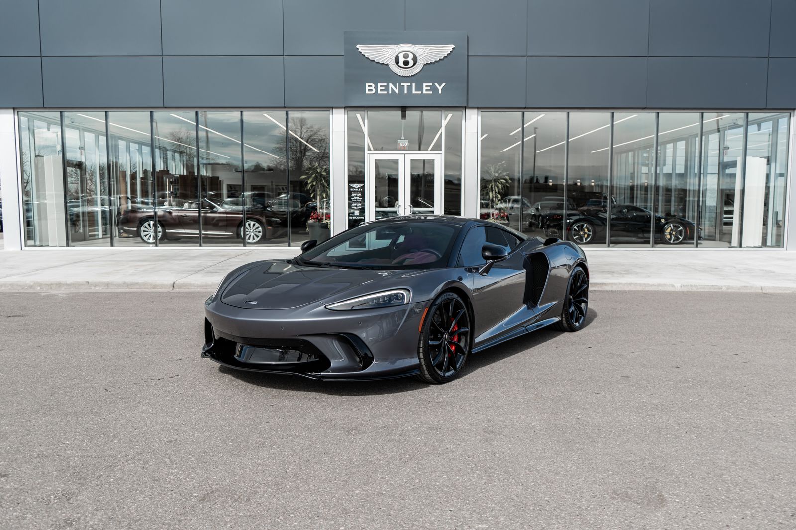 2025 McLaren GTS Base