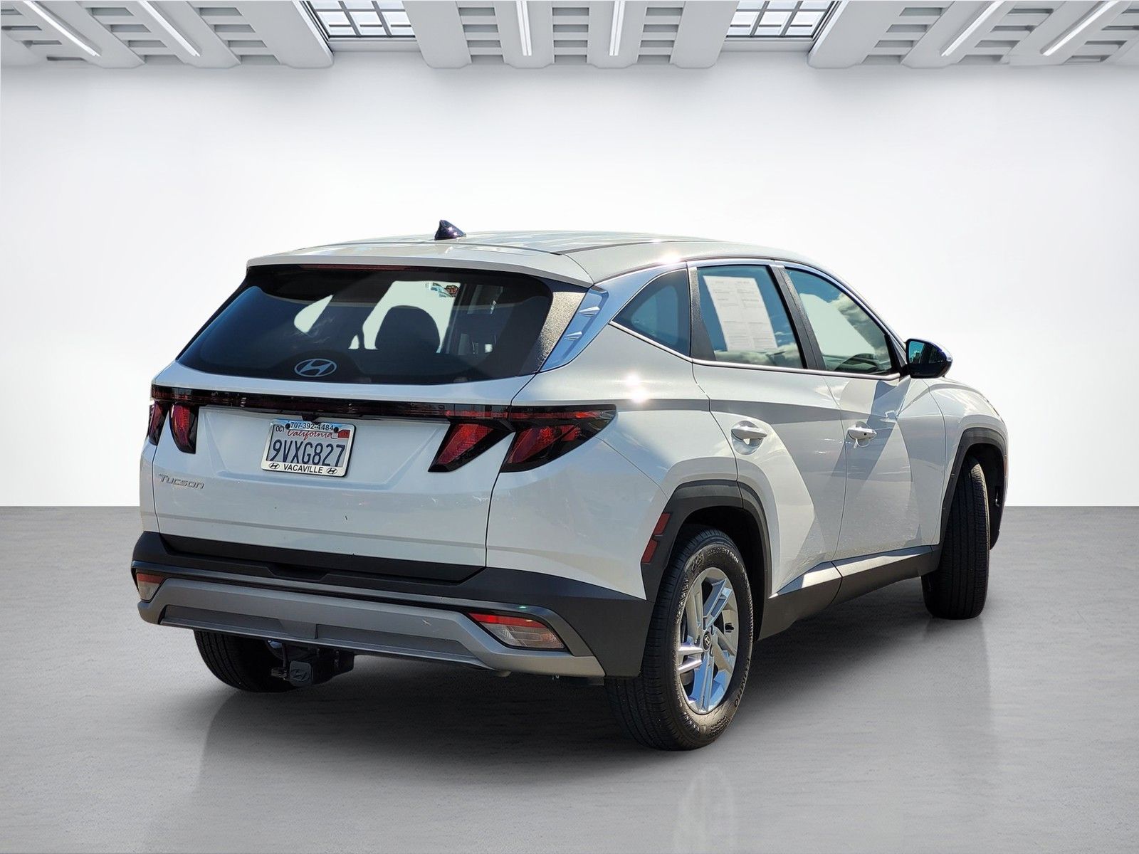 2025 Hyundai Tucson SE - Photo 11