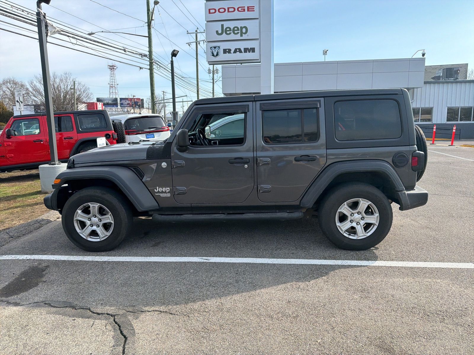 View vehicle photo 2