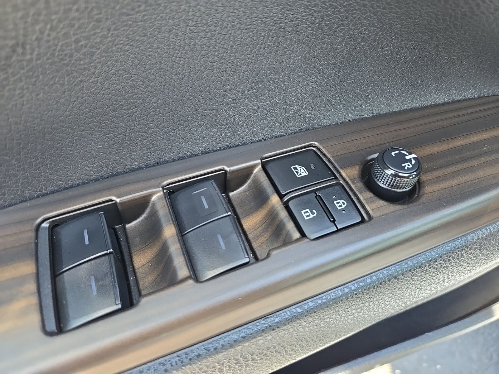 2024 Toyota Camry SE Nightshade - Photo 21