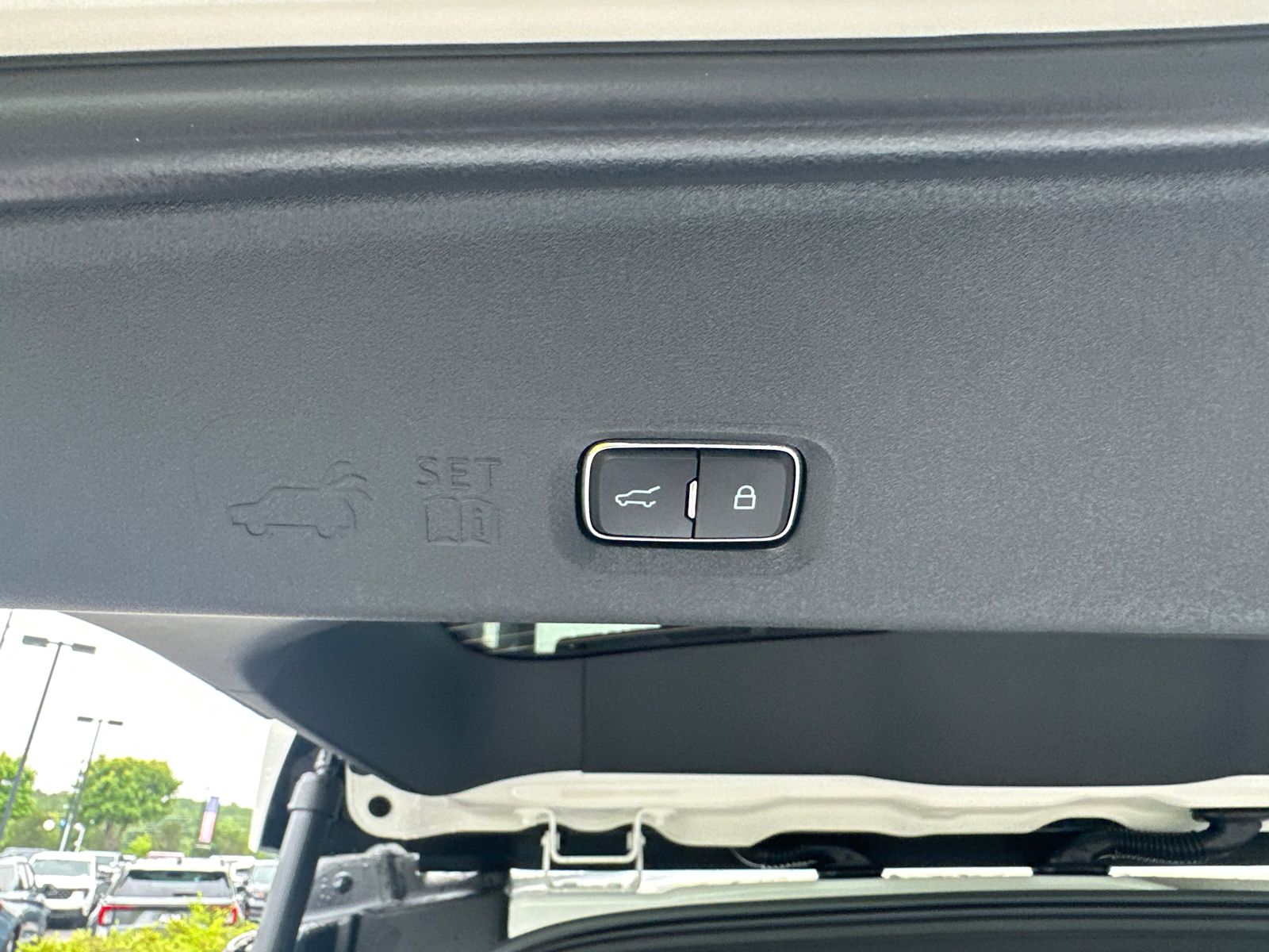 New 2026 Star White Metallic Tri-Coat Ford Tremor® image 20