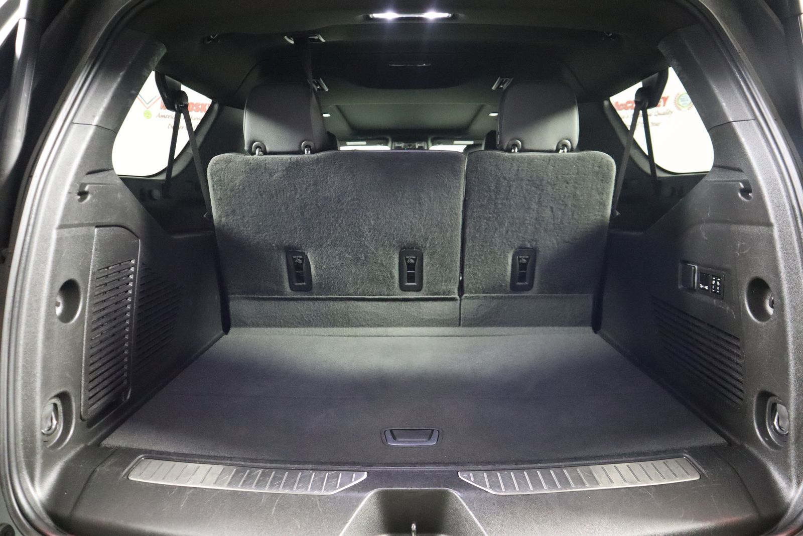 2023 GMC Yukon XL Denali photo